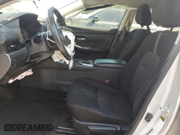 ✅ 2023 Nissan Sentra SV • VIN: 3N1AB8CV0PY250779 • Лот: 71132415. Опубликован ранее на Copart с пробегом 35 221 миль. Бесплатный доступ к архиву аукционных продаж из США и подробный отчёт об истории автомобиля на DreamBid. Изображение 7.