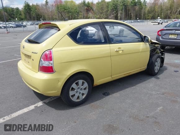 ✅ 2010 Hyundai Accent GS • VIN: KMHCM3AC8AU184346 • Лот: 42182038. Опубликован ранее на IAAI с пробегом 126 600 миль. Бесплатный доступ к архиву аукционных продаж из США и подробный отчёт об истории автомобиля на DreamBid. Изображение 4.