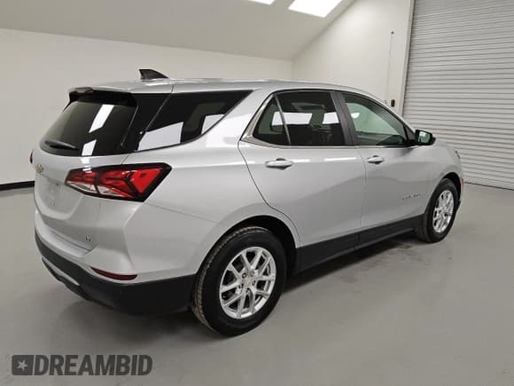 ✅ 2022 Chevrolet Equinox LT • VIN: 2GNAXJEV6N6138514 • Lot: 86239715. Listed on Copart with 152,794 mi. Free auction sales archive from the USA and detailed vehicle history report at DreamBid. Image 3.