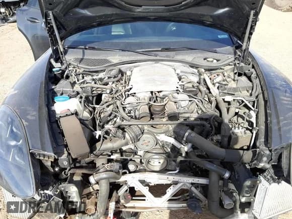 ✅ 2018 Porsche Panamera 4S • VIN: WP0AB2A72JL136216 • Lot: 63277615. Wystawiony na Copart z przebiegiem 42 610 mil. Bezpłatny archiwum sprzedaży aukcyjnych z USA i szczegółowy raport historii pojazdu na DreamBid. Zdjęcie 11.