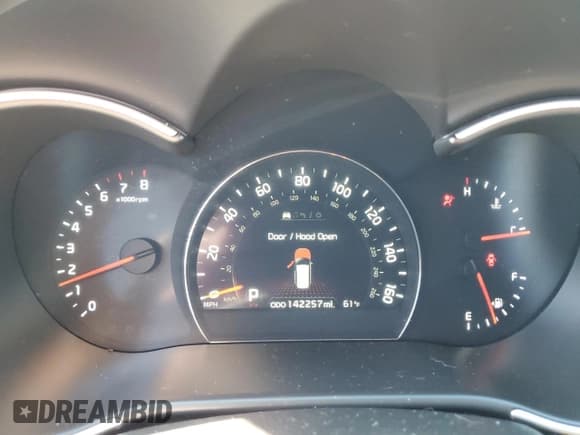 ✅ 2015 Kia Sorento EX • VIN: 5XYKUDA77FG600856 • Лот: 86596355. Опубликован ранее на Copart с пробегом 142 257 миль. Бесплатный доступ к архиву аукционных продаж из США и подробный отчёт об истории автомобиля на DreamBid. Изображение 9.