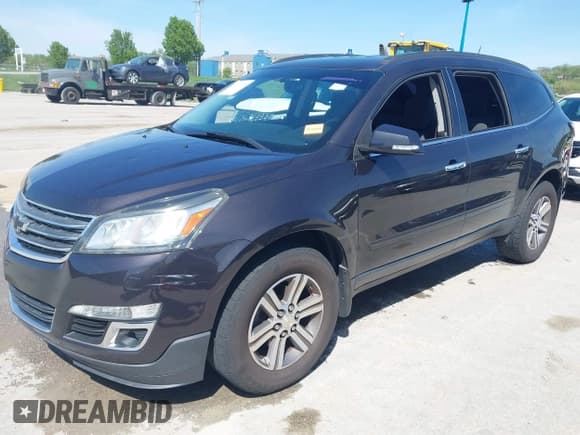 ✅ 2017 Chevrolet Traverse LT • VIN: 1GNKVHKD0HJ203430 • Lot: 42093626. Wystawiony na IAAI z przebiegiem 111 012 mil. Bezpłatny archiwum sprzedaży aukcyjnych z USA i szczegółowy raport historii pojazdu na DreamBid. Zdjęcie 2.
