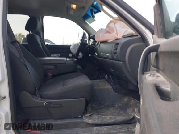 ✅ 2013 Chevrolet Silverado 2500HD LT • VIN: 1GC1KXCG2DF139002 • Lot: 41979888. Listed on IAAI with 198,634 mi. Free auction sales archive from the USA and detailed vehicle history report at DreamBid. Image 5.