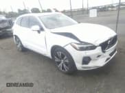 ✅ 2023 Volvo XC60 Plus Bright Theme • VIN: YV4L12RN1P1205347 • Лот: 42293800. Опубликован ранее на IAAI с пробегом 53 034 миль. Бесплатный доступ к архиву аукционных продаж из США и подробный отчёт об истории автомобиля на DreamBid. Изображение 1.
