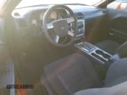 ✅ 2010 Dodge Challenger SE • VIN: 2B3CJ4DV4AH184414 • Lot: 85523464. Wystawiony na Copart z przebiegiem 163 823 mil. Bezpłatny archiwum sprzedaży aukcyjnych z USA i szczegółowy raport historii pojazdu na DreamBid. Zdjęcie 8.