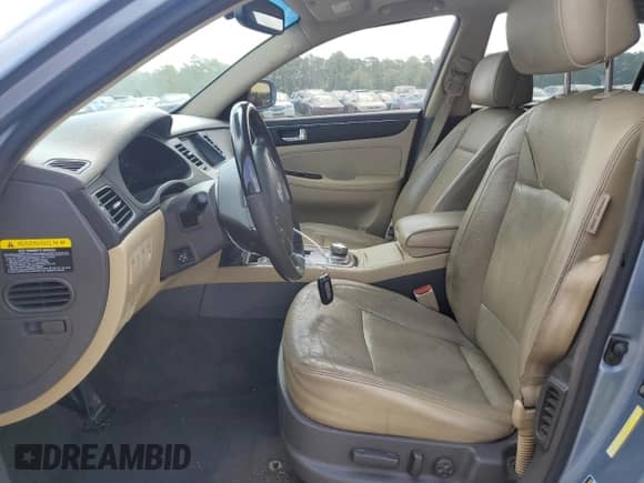 2011 Hyundai Genesis z VIN KMHGC4DF8BU130188, wystawiony jako Copart lot #67489774 z przebiegiem 182 106 mil mil oraz Szkoda całkowita • Salvage title. Historia ofert i sprzedaży dostępna na DreamBid. Obrazek 7.