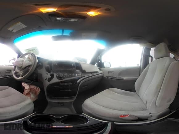 ✅ 2013 Toyota Sienna LE • VIN: 5TDKK3DC7DS359325 • Lot: 43704862. Listed on IAAI with 78,896 mi. Free auction sales archive from the USA and detailed vehicle history report at DreamBid. Image 18.