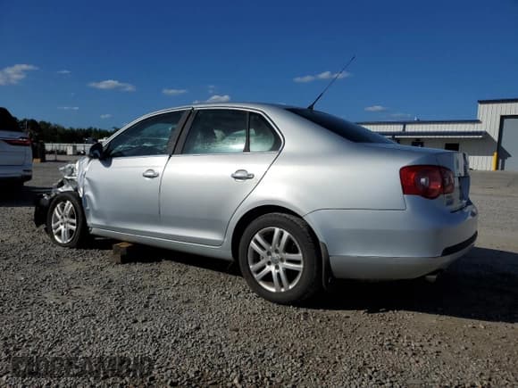 ✅ 2007 Volkswagen Jetta Wolfsburg Edition • VIN: 3VWEF71K77M078289 • Lot: 84588245. Listed on Copart with 161,501 mi. Free auction sales archive from the USA and detailed vehicle history report at DreamBid. Image 2.