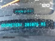 ✅ 2003 Chevrolet Suburban LS • VIN: 3GNEC16T83G233894 • Лот: 41339503. Опубликован ранее на IAAI с пробегом 201 076 миль. Бесплатный доступ к архиву аукционных продаж из США и подробный отчёт об истории автомобиля на DreamBid. Изображение 14.