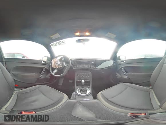 ✅ 2015 Volkswagen Beetle Fleet Edition • VIN: 3VWF17AT6FM603112 • Lot: 47322905. Listed on Copart with 95,912 mi. Free auction sales archive from the USA and detailed vehicle history report at DreamBid. Image 15.