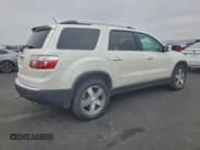 ✅ 2010 GMC Acadia SLT1 • VIN: 1GKLRMED4AJ142888 • Лот: 95901455. Опубликован ранее на Copart с пробегом 140 728 миль. Бесплатный доступ к архиву аукционных продаж из США и подробный отчёт об истории автомобиля на DreamBid. Изображение 3.