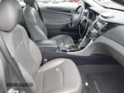 ✅ 2012 Hyundai Sonata SE • VIN: 5NPEC4AB8CH441662 • Лот: 43575168. Опубликован ранее на IAAI с пробегом 146 675 миль. Бесплатный доступ к архиву аукционных продаж из США и подробный отчёт об истории автомобиля на DreamBid. Изображение 5.