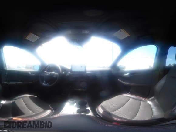 ✅ 2024 Ford Escape ST-Line • VIN: 1FMCU9MN8RUA12278 • Лот: 43095646. Опубликован ранее на IAAI с пробегом 10 025 миль. Бесплатный доступ к архиву аукционных продаж из США и подробный отчёт об истории автомобиля на DreamBid. Изображение 18.