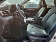 ✅ 2024 Toyota Highlander LE • VIN: 5TDKDRBH0RS561538 • Lot: 70194845. Wystawiony na Copart z przebiegiem 15 722 mil. Bezpłatny archiwum sprzedaży aukcyjnych z USA i szczegółowy raport historii pojazdu na DreamBid. Zdjęcie 7.