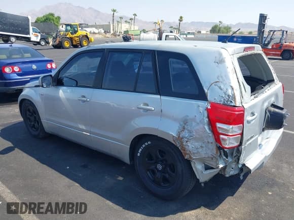 ✅ 2006 Suzuki Grand Vitara • VIN: JS3TE941264103395 • Lot: 40272163. Listed on IAAI with 173,127 mi. Free auction sales archive from the USA and detailed vehicle history report at DreamBid. Image 3.