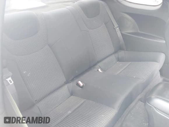 ✅ 2011 Hyundai Genesis Coupe • VIN: KMHHT6KD5BU060618 • Lot: 42692857. Wystawiony na IAAI z przebiegiem 131 540 mil. Bezpłatny archiwum sprzedaży aukcyjnych z USA i szczegółowy raport historii pojazdu na DreamBid. Zdjęcie 8.