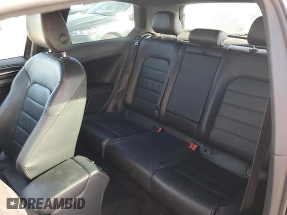 ✅ 2015 Volkswagen Golf GTI S • VIN: 3VWYT7AU6FM100322 • Lot: 82623035. Wystawiony na Copart z przebiegiem 140 653 mil. Bezpłatny archiwum sprzedaży aukcyjnych z USA i szczegółowy raport historii pojazdu na DreamBid. Zdjęcie 10.