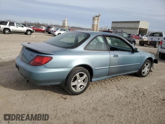 ✅ 1998 Acura CL Premium • VIN: 19UYA3158WL007282 • Lot: 81130634. Listed on Copart with 217,957 mi. Free auction sales archive from the USA and detailed vehicle history report at DreamBid. Image 3.
