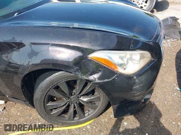 ✅ 2012 Infiniti M • VIN: JN1BY1AP5CM331675 • Lot: 42802526. Wystawiony na IAAI z przebiegiem 215 239 mil. Bezpłatny archiwum sprzedaży aukcyjnych z USA i szczegółowy raport historii pojazdu na DreamBid. Zdjęcie 6.