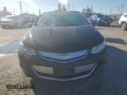 ✅ 2017 Chevrolet Volt LT • VIN: 1G1RC6S56HU110400 • Lot: 49252434. Wystawiony na Copart z przebiegiem 124 372 mil. Bezpłatny archiwum sprzedaży aukcyjnych z USA i szczegółowy raport historii pojazdu na DreamBid. Zdjęcie 5.