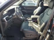 ✅ 2023 Kia Telluride SX X-Line • VIN: 5XYP5DGC9PG410954 • Lot: 60218785. Listed on Copart with 32,378 mi. Free auction sales archive from the USA and detailed vehicle history report at DreamBid. Image 7.