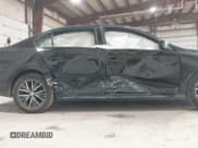 ✅ 2018 Volkswagen Jetta SE • VIN: 3VWB67AJ1JM222937 • Лот: 42355989. Опубликован ранее на IAAI с пробегом 113 369 миль. Бесплатный доступ к архиву аукционных продаж из США и подробный отчёт об истории автомобиля на DreamBid. Изображение 6.