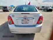 2014 Chevrolet Sonic LTZ с VIN 1G1JE5SG0E4121570, выставлен на аукционе Copart как лот 81662605 с пробегом 121 861 миль миль и Списание • Salvage title. История ставок и продаж доступна на DreamBid. Изображение 6.