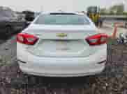 ✅ 2018 Chevrolet Cruze LT • VIN: 1G1BE5SM8J7169918 • Лот: 84881405. Опубликован ранее на Copart с пробегом 129 504 миль. Бесплатный доступ к архиву аукционных продаж из США и подробный отчёт об истории автомобиля на DreamBid. Изображение 6.
