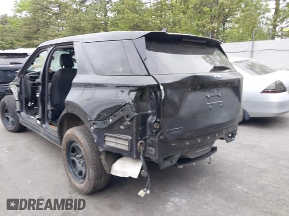 ✅ 2021 Ford Police Interceptor Utility • VIN: 1FM5K8AW9MNA01153 • Lot: 42322397. Listed on IAAI with 40,071 mi. Free auction sales archive from the USA and detailed vehicle history report at DreamBid. Image 3.