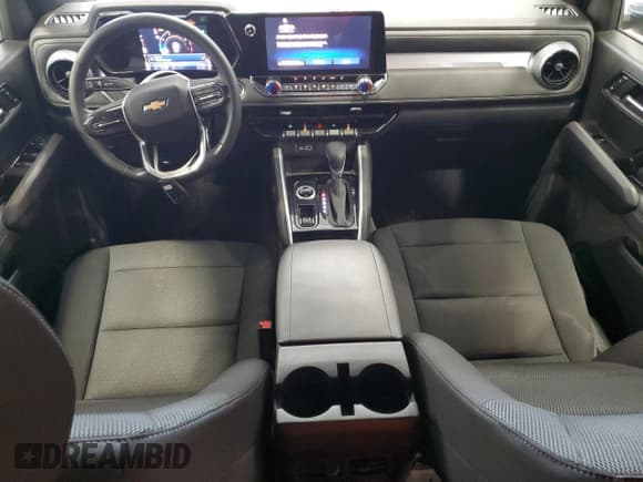 ✅ 2023 Chevrolet Colorado 4WD LT • VIN: 1GCPTCEK4P1268801 • Лот: 71677144. Опубликован ранее на Copart с пробегом 31 766 миль. Бесплатный доступ к архиву аукционных продаж из США и подробный отчёт об истории автомобиля на DreamBid. Изображение 8.