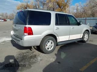 ✅ 2003 Ford Expedition Special Service • VIN: 1FMPU16L63LB79623 • Lot: 43781460. Wystawiony na IAAI z przebiegiem 223 988 mil. Bezpłatny archiwum sprzedaży aukcyjnych z USA i szczegółowy raport historii pojazdu na DreamBid. Zdjęcie 4.