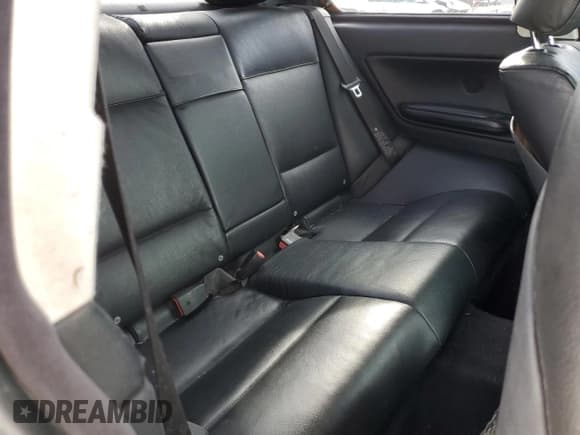 ✅ 2005 BMW 3 Series 330Ci • VIN: WBABD53485PL16573 • Lot: 82668044. Listed on Copart with 136,567 mi. Free auction sales archive from the USA and detailed vehicle history report at DreamBid. Image 11.