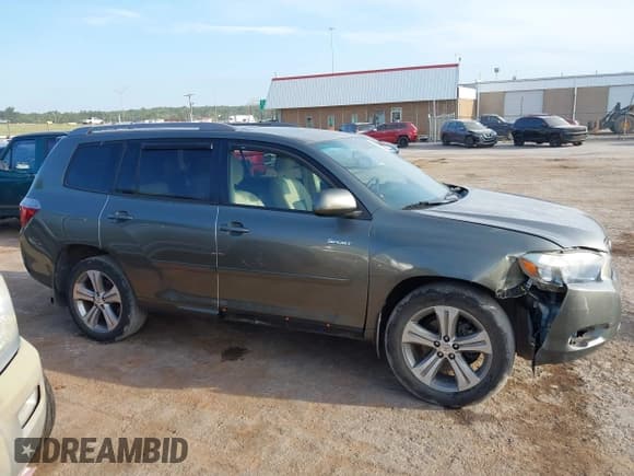 ✅ 2009 Toyota Highlander Sport • VIN: JTEDS43A392094024 • Лот: 43004802. Опубликован ранее на IAAI с пробегом 113 129 миль. Бесплатный доступ к архиву аукционных продаж из США и подробный отчёт об истории автомобиля на DreamBid. Изображение 14.