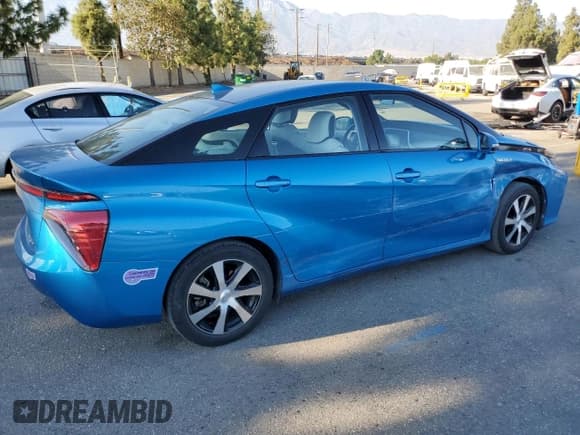 ✅ 2018 Toyota Mirai • VIN: JTDBVRBD0JA004690 • Lot: 75329864. Wystawiony na Copart z przebiegiem 30 203 mil. Bezpłatny archiwum sprzedaży aukcyjnych z USA i szczegółowy raport historii pojazdu na DreamBid. Zdjęcie 3.