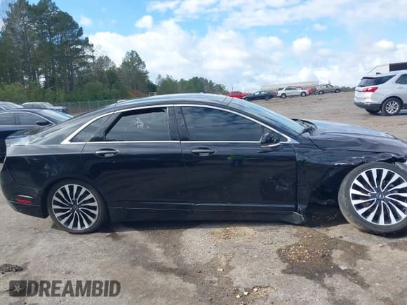 ✅ 2018 Lincoln MKZ • VIN: 3LN6L5G97JR607934 • Lot: 40893125. Listed on IAAI with 191,207 mi. Free auction sales archive from the USA and detailed vehicle history report at DreamBid. Image 13.
