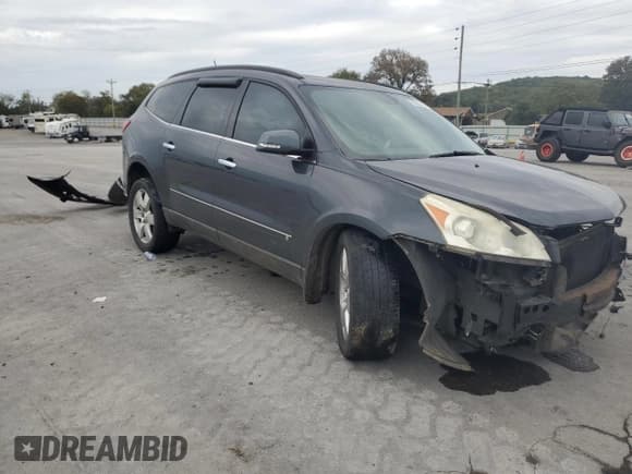 ✅ 2009 Chevrolet Traverse LTZ • VIN: 1GNER33D39S135493 • Lot: 85550465. Wystawiony na Copart z przebiegiem 139 006 mil. Bezpłatny archiwum sprzedaży aukcyjnych z USA i szczegółowy raport historii pojazdu na DreamBid. Zdjęcie 4.