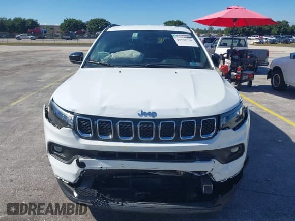 ✅ 2024 Jeep Compass Latitude • VIN: 3C4NJDBNXRT604481 • Lot: 43702930. Listed on IAAI with 44,238 mi. Free auction sales archive from the USA and detailed vehicle history report at DreamBid. Image 6.