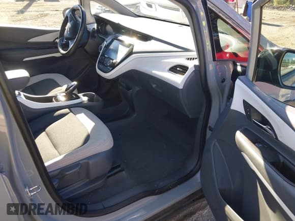 ✅ 2019 Chevrolet Bolt EV LT • VIN: 1G1FY6S06K4122398 • Lot: 43438904. Listed on IAAI with 27,148 mi. Free auction sales archive from the USA and detailed vehicle history report at DreamBid. Image 5.