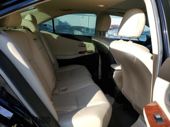 ✅ 2010 Lexus HS 250h • VIN: JTHBB1BA1A2014489 • Лот: 83256684. Опубликован ранее на Copart с пробегом 136 657 миль. Бесплатный доступ к архиву аукционных продаж из США и подробный отчёт об истории автомобиля на DreamBid. Изображение 10.