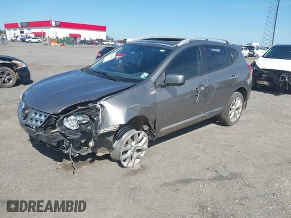 ✅ 2013 Nissan Rogue S • VIN: JN8AS5MTXDW518043 • Lot: 43142366. Wystawiony na IAAI z przebiegiem 185 561 mil. Bezpłatny archiwum sprzedaży aukcyjnych z USA i szczegółowy raport historii pojazdu na DreamBid. Zdjęcie 2.