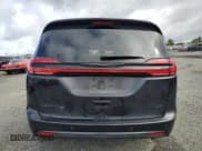 ✅ 2021 Chrysler Pacifica Touring • VIN: 2C4RC3FG5MR537320 • Lot: 56987015. Wystawiony na Copart z przebiegiem 27 664 mil. Bezpłatny archiwum sprzedaży aukcyjnych z USA i szczegółowy raport historii pojazdu na DreamBid. Zdjęcie 6.