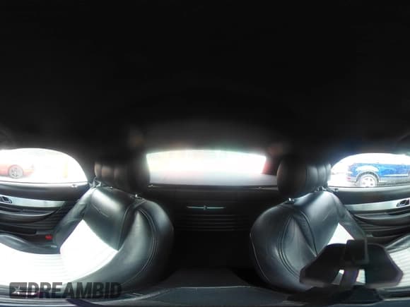 ✅ 2004 Ford Thunderbird Deluxe • VIN: 1FAHP60A54Y100196 • Лот: 42826240. Опубликован ранее на IAAI с пробегом 98 295 миль. Бесплатный доступ к архиву аукционных продаж из США и подробный отчёт об истории автомобиля на DreamBid. Изображение 18.