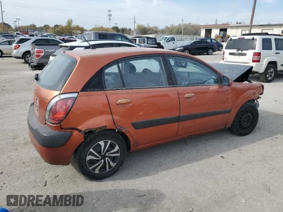 ✅ 2008 Kia Rio SX • VIN: KNADE163686391073 • Lot: 78033374. Wystawiony na Copart z przebiegiem 188 118 mil. Bezpłatny archiwum sprzedaży aukcyjnych z USA i szczegółowy raport historii pojazdu na DreamBid. Zdjęcie 3.