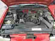 1999 Chevrolet Blazer LS z VIN 1GNCT18W3XK150385, wystawiony jako Copart lot #58490985 z przebiegiem 262 007 mil mil oraz Szkoda całkowita • Salvage title. Historia ofert i sprzedaży dostępna na DreamBid. Obrazek 12.