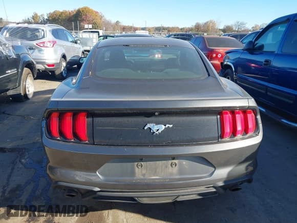 ✅ 2018 Ford Mustang EcoBoost • VIN: 1FA6P8TH0J5113396 • Lot: 43690134. Listed on IAAI with 122,160 mi. Free auction sales archive from the USA and detailed vehicle history report at DreamBid. Image 16.