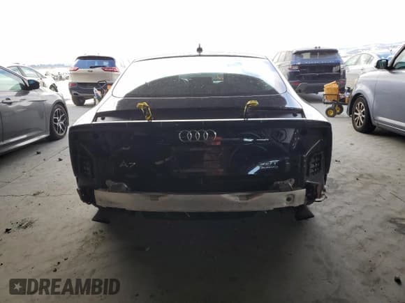 ✅ 2016 Audi A7 Prestige • VIN: WAU2GAFCXGN103142 • Лот: 71078645. Опубликован ранее на Copart с пробегом 122 544 миль. Бесплатный доступ к архиву аукционных продаж из США и подробный отчёт об истории автомобиля на DreamBid. Изображение 6.