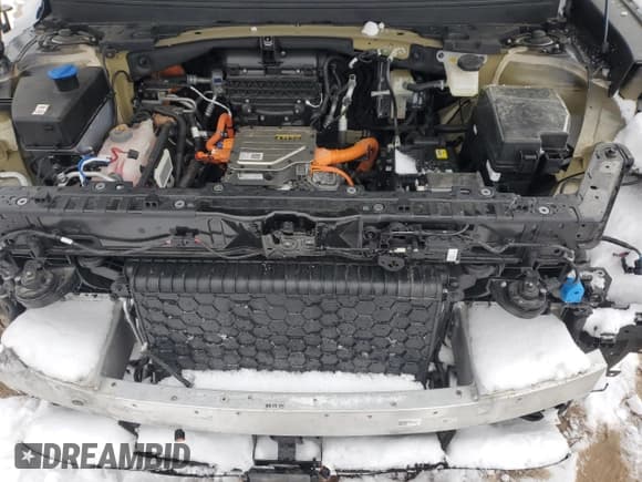 ✅ 2024 Kia EV9 GT-Line • VIN: KNDAEFS50R6020163 • Lot: 91883675. Wystawiony na Copart z przebiegiem 28 150 mil. Bezpłatny archiwum sprzedaży aukcyjnych z USA i szczegółowy raport historii pojazdu na DreamBid. Zdjęcie 12.