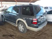 ✅ 2007 Ford Explorer Eddie Bauer • VIN: 1FMEU74E07UA53725 • Lot: 43582497. Wystawiony na IAAI z przebiegiem 164 135 mil. Bezpłatny archiwum sprzedaży aukcyjnych z USA i szczegółowy raport historii pojazdu na DreamBid. Zdjęcie 3.