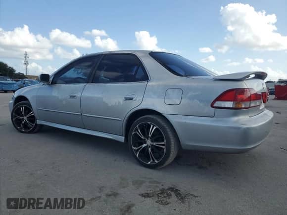 2002 Honda Accord EX с VIN JHMCG65802C023790, выставлен на аукционе Copart как лот 77417744 с пробегом 187 480 миль миль и На запчасти • Non repairable. История ставок и продаж доступна на DreamBid. Изображение 2.