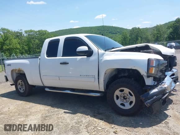 ✅ 2011 Chevrolet Silverado 1500 LS • VIN: 1GCRKREAXBZ313160 • Lot: 42382032. Wystawiony na IAAI z przebiegiem 124 932 mil mil. Skorzystaj z bezpłatnego archiwum sprzedaży aukcyjnych z USA i zobacz szczegółowy raport historii pojazdu na DreamBid. Zdjęcie 13.